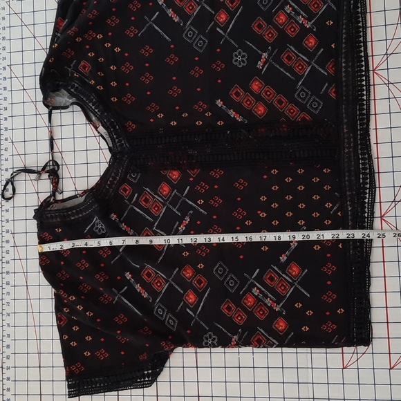 🌻 2/$30 Dex Boho Top - Picture 4 of 7